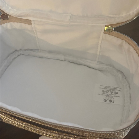 Dior Gold Gorgeous Cosmetic & Accessories Bag with Golden Star Zippers & extra!! - Picture 6 of 10